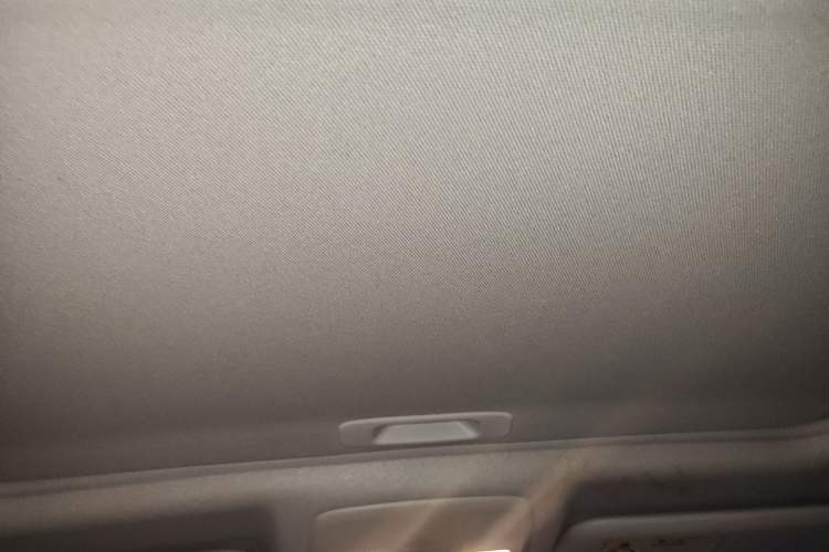 Used Mazda 3 Axela 2017 Hatchback 1.5L Automatic Luxury Model Emission Standard China V Headliner