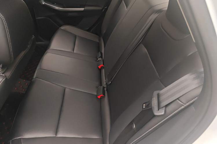 Used Ford Escort 2019 Revised Version 1.5L Automatic Enjoyment Type China VI Standard Left Rear Seat