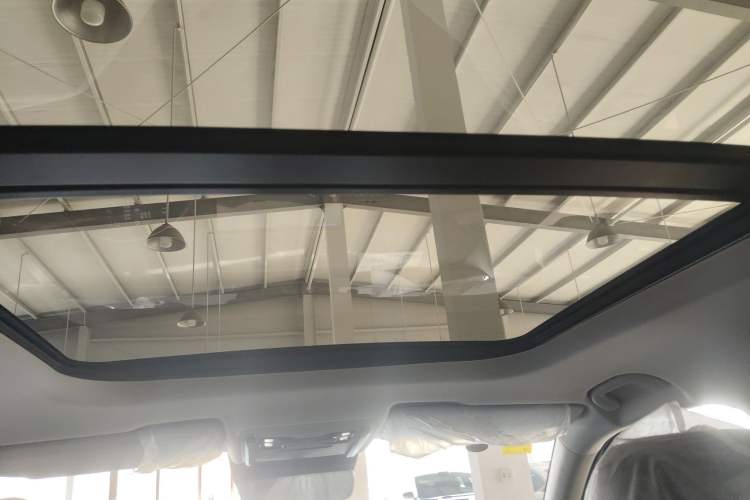 Used Formula Leopard Titanium 3 2025 501 km All-Wheel Drive Intelligent Driving Max Edition
