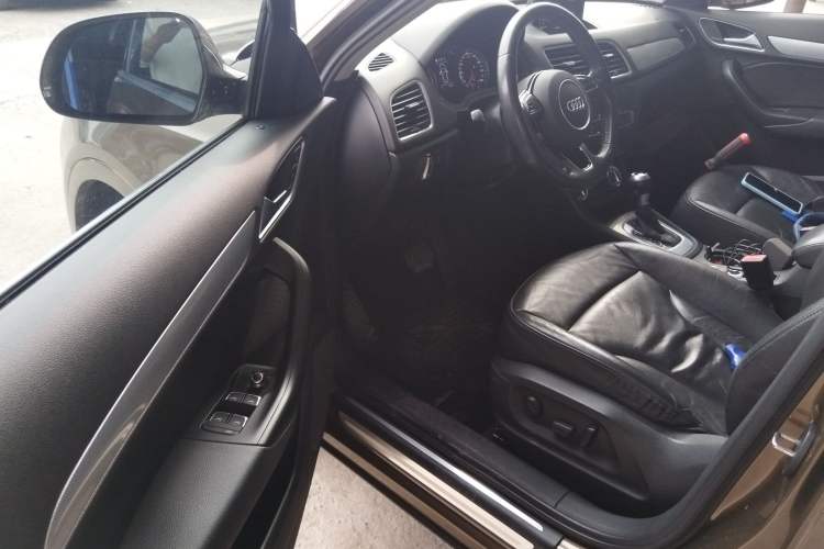 Used Audi Q3 2016 30 TFSI Collector's Edition Comfort Model