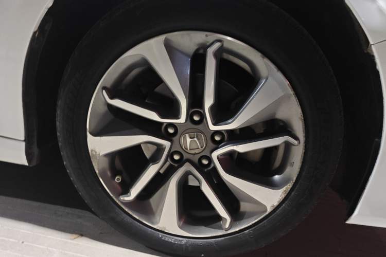 Used Honda Inspire 2019 260TURBO Elegant Edition China V Emission Standard Right Front Wheel Hub