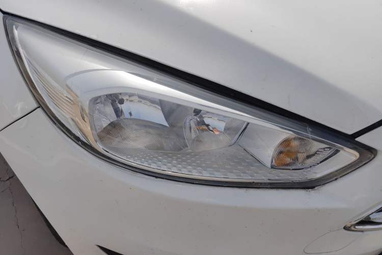 Used Ford Focus 2017 Sedan 1.6L Automatic Fashion Edition Smart Drive Version