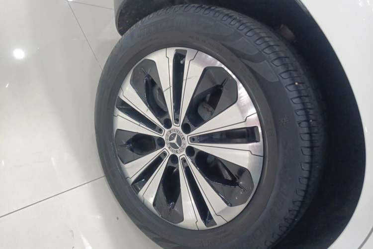 Used Mercedes-Benz EQC 2021 EQC 350 4MATIC Right Rear Wheel Hub