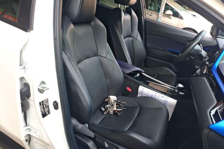 Used Toyota IZOA 2020 2.0L Yichi Version Right Front Seat