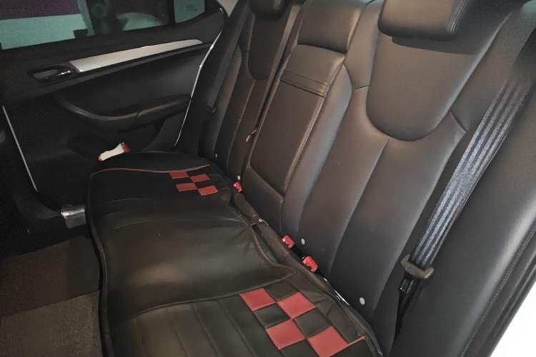 Used Roewe 360 2015 1.5L Automatic Luxury Edition
