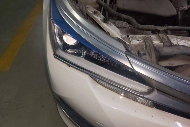 Used Toyota Corolla 2018 Dual-Engine 1.8L E-CVT Smart Edition