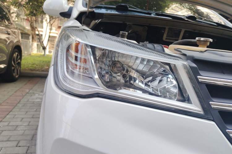 Used Dongfeng Fengon 330 2019 1.5L Manual Practical II China VI