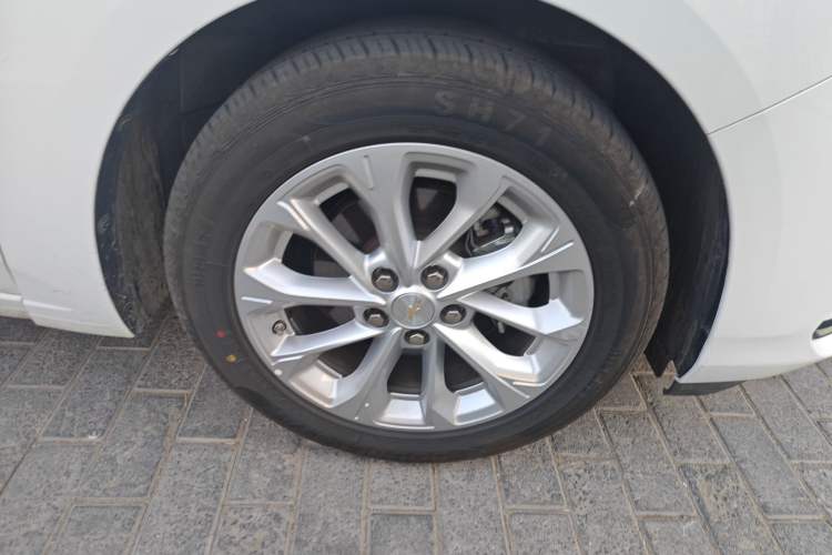 Used Chevrolet Monza 2023 1.5L Dual-Clutch Enjoyment Edition Right Front Wheel Hub