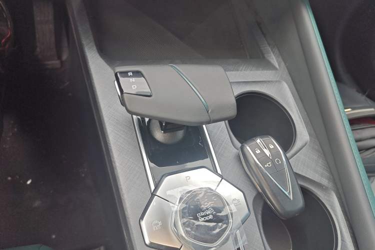 Used CHANGAN NEVO A06 2023 Base Model Gear Lever