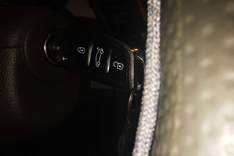 Used Chevrolet Cruze 2015 1.5L Classic SL MT Vehicle Key