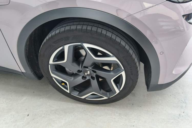 Used ONVO L60 2024 60 kWh Rear-Drive Version
