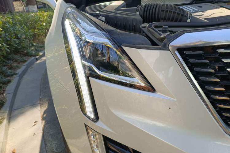 Used Cadillac XT5 2023 2.0T Two-Wheel-Drive Fashion Edition
