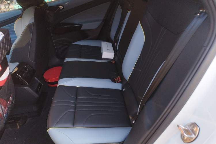 Used Volkswagen ID.4 X 2023 Ultra-Intelligent Long-Range Version Left Rear Seat