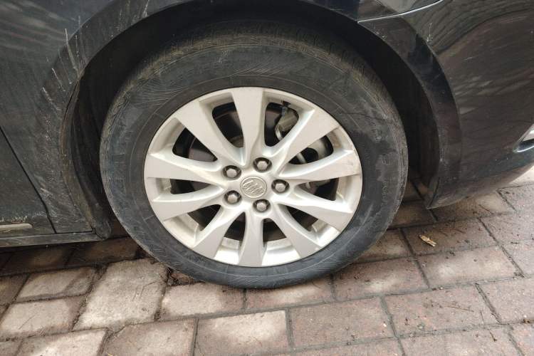 Used Buick LaCrosse 2013 2.4L SIDI Leading Comfort Version