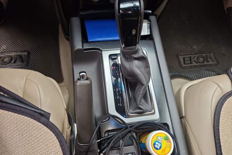 Used Toyota Prado 2015 2.7L TXL Middle East Version
