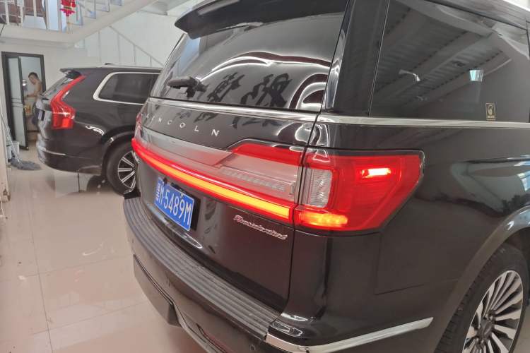 Used Lincoln Navigator 2019 3.5T Presidential Series China VI Standard