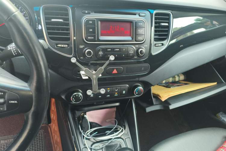 Used Kia Carens 2013 2.0L 7-Seater Automatic Comfort Edition China V Standard
