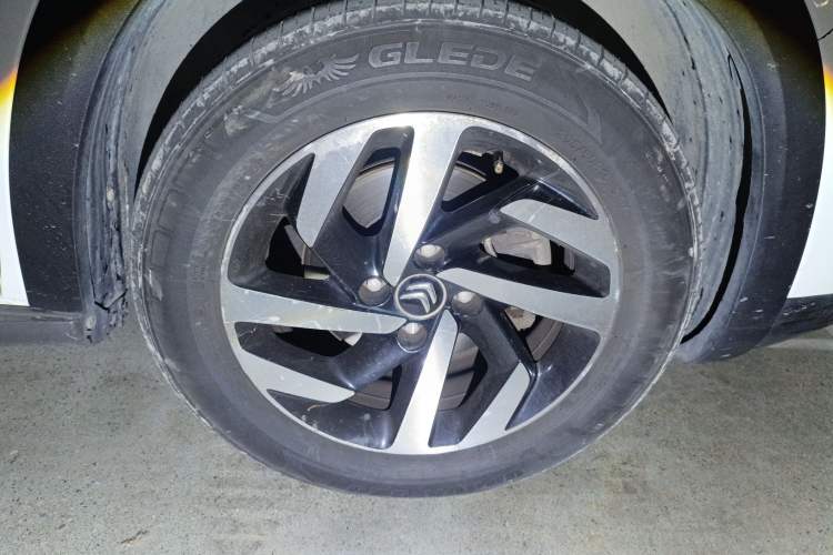 Used Citroen C3-XR 2015 1.6THP Automatic Pioneer Model Right Front Wheel Hub