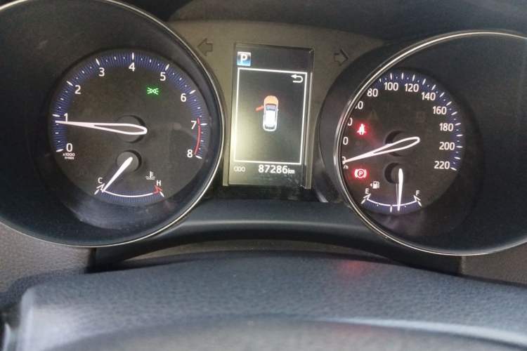 Used Toyota IZOA 2018 2.0L Yichi Version China VI Standard
