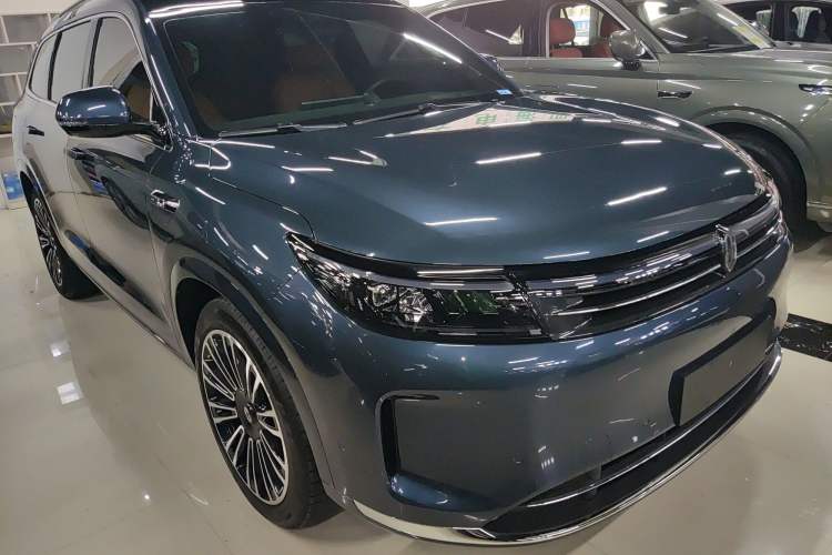 Used Hima AITO M7 2024 1.5T Intelligent Driving 4WD Ultra Version 6 Seats Exterior 1