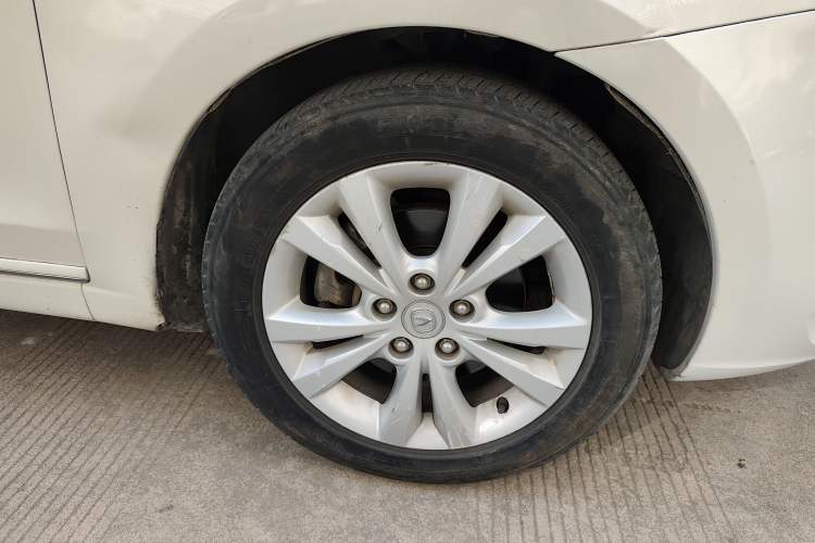 Used Changan Eado 2013 1.6L Manual Luxury Model China V Standard