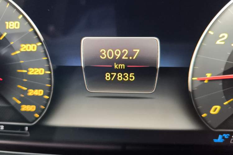 Used Mercedes-Benz E-Class 2018 E 300 L Luxury Model