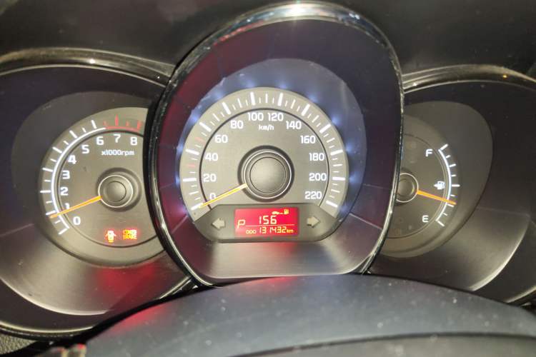 Used Kia K2 2012 Sedan 1.4L Automatic GLS Commemorative Edition
