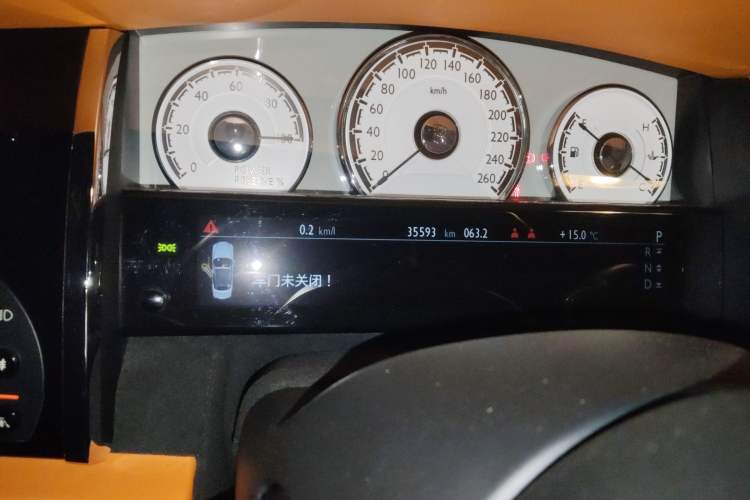 Used Rolls-Royce Dawn 2018 6.6T Standard Edition
