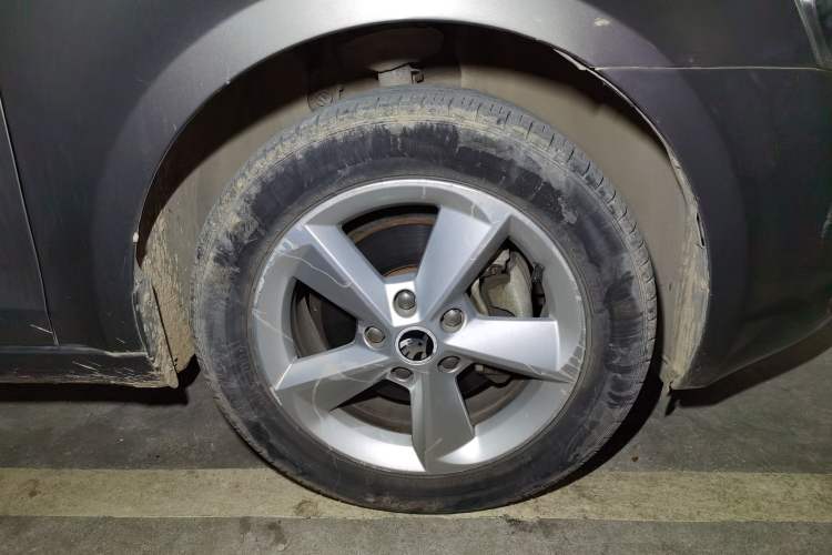 Used Skoda Octavia 2015 1.6L Automatic Eado Edition
