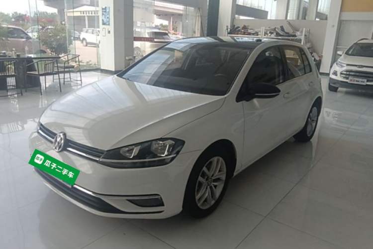 Used Volkswagen Golf 2018 230TSI Automatic Comfort Model Guazi used car, China used car export, Used car for sale, Used cars, Cheapest cars for sale