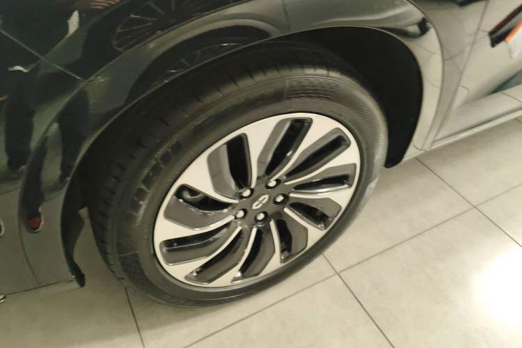 Used Hima AITO M7 2022 1.5T Rear-Drive Comfort Edition Exterior 4