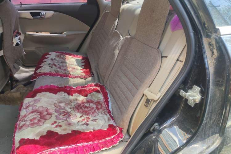 Used Buick Excelle 2015 1.5L Manual Classic Trim
