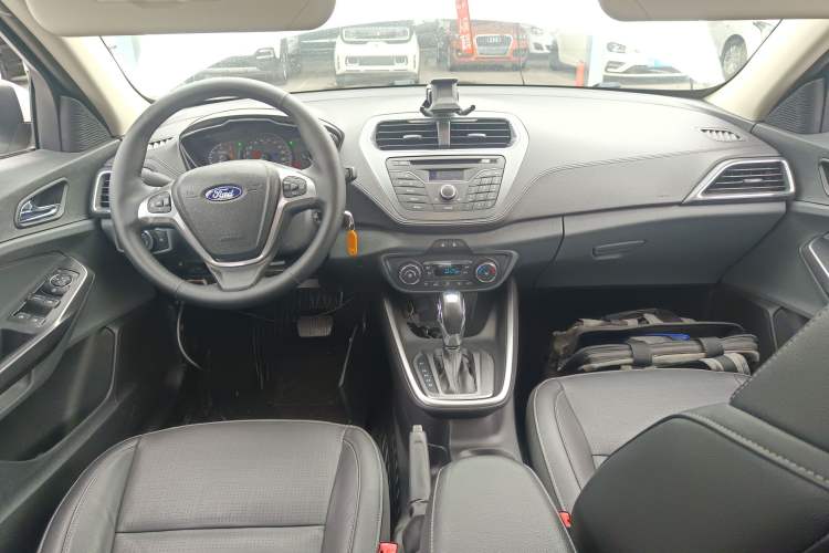Used Ford Escort 2015 1.5L Automatic Fashion Model