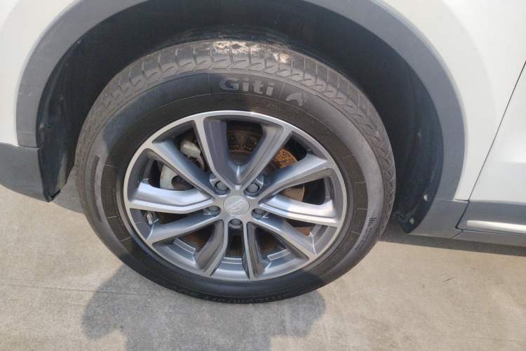 Used Geely Auto Emgrand X7 Sport 2018 1.8TD Automatic Two-Wheel Drive Smart Connect 4G Internet Edition