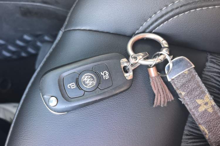 Used Buick Verano 2019 Sedan 20T Dual-Clutch Leading Model