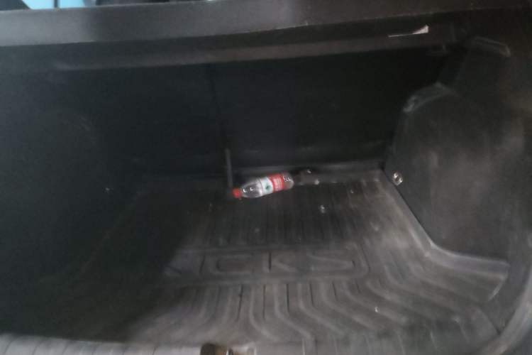 Used Nissan Kicks 2017 1.5L Manual Cool Dynamic Edition
