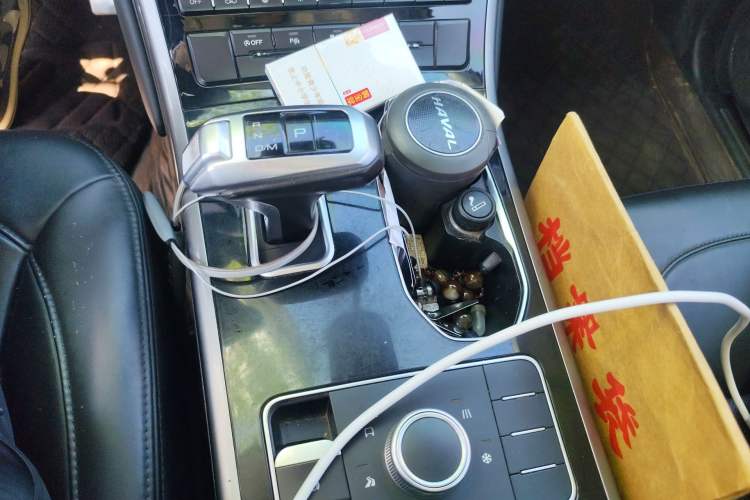 Used Haval H8 2017 2.0T Gasoline Two-Wheel Drive Enjoyment Version Gear Lever