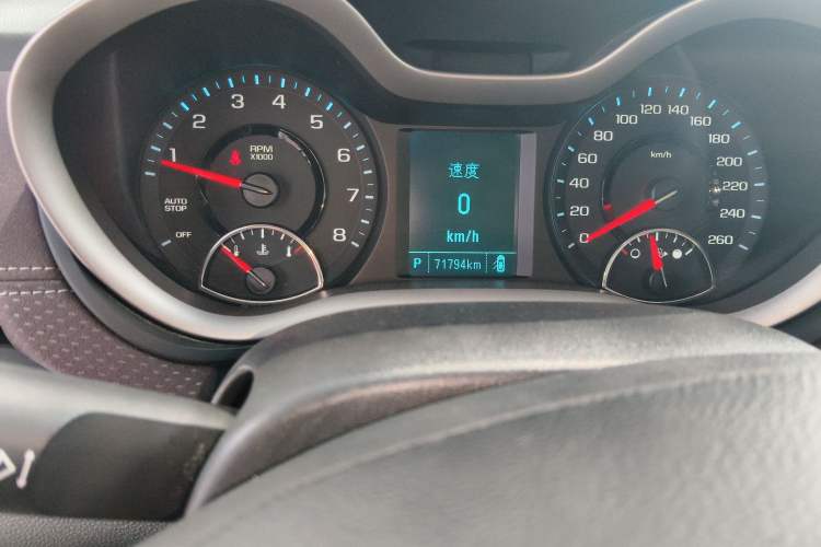 Used Chevrolet Malibu 2017 1.5T Automatic Luxury Edition Odometer Close Up