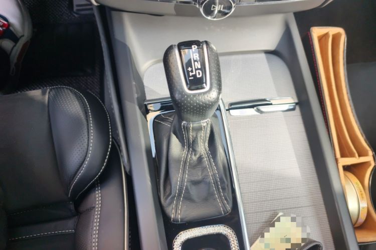 Used Volvo XC60 2019 T5 4x4 Zhiya Sport Edition China VI Standard
