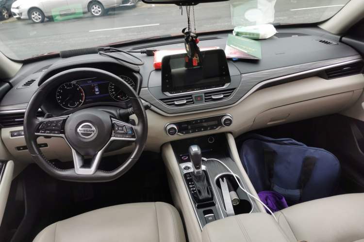 Used Nissan Teana 2020 Revised Version 2.0T XV AD1 Prestige Navigation Edition Center Console