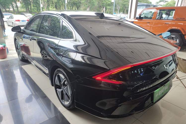 Used Wuling Xingguang 2025 610 km Smart Flagship Version Exterior 2