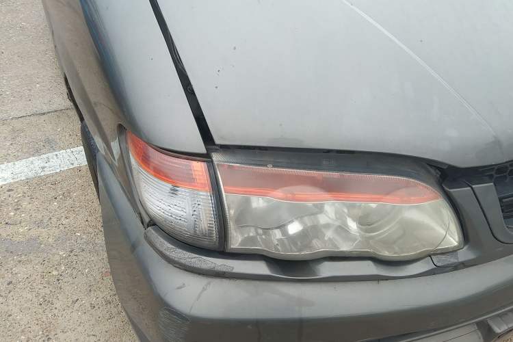 Used FORTHING Lingzhi 2016 V3 1.5L 5-Seater Special Offer Model Right Front Headlight