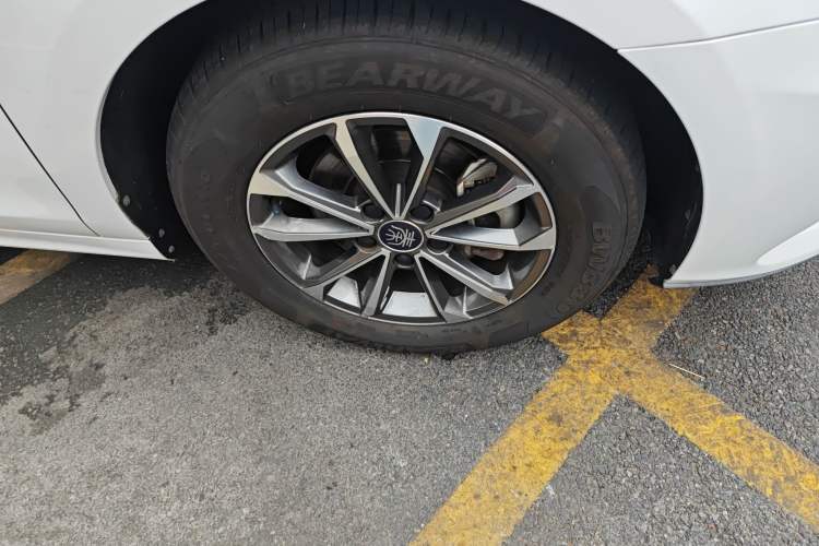 Used BYD Qin Pro New Energy 2019 DM Super Edition 1.5TI Automatic Smart Connect X-Trail Model China VI Standard
