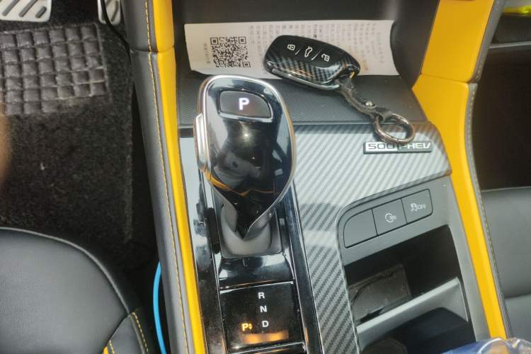 Used MG 6 New Energy 2020 1.5T Hybrid Trophy Digital Mamba Intelligent Driving Flagship Edition Gear Lever