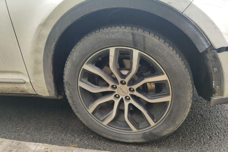 Used Zotye Domy X7 2017 1.8T Manual Luxury Model