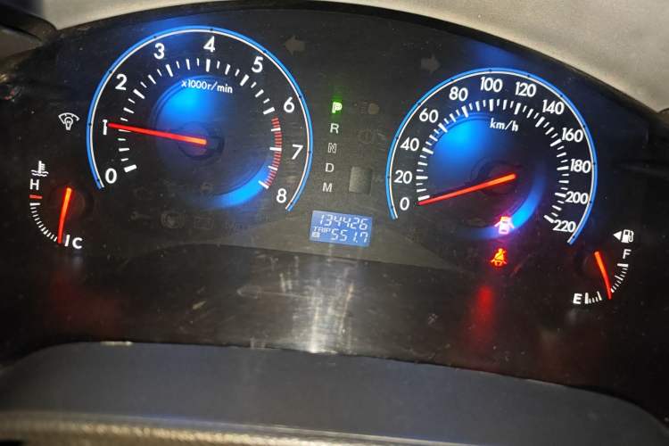 Used Mazda 8 2013 2.5L Deluxe Edition
