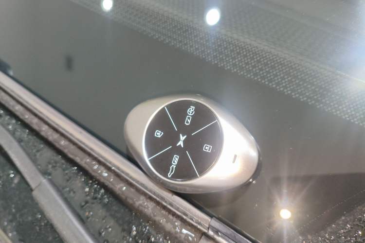 Used XPeng P7 2022 670E+
