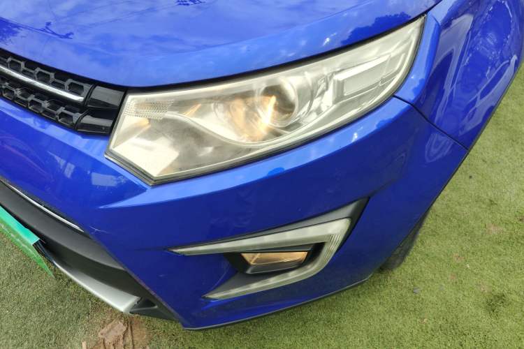 Used JMC Yusheng S330 2016 1.5L GTDi Automatic Two-Wheel Drive Flagship Edition Left Front Headlight