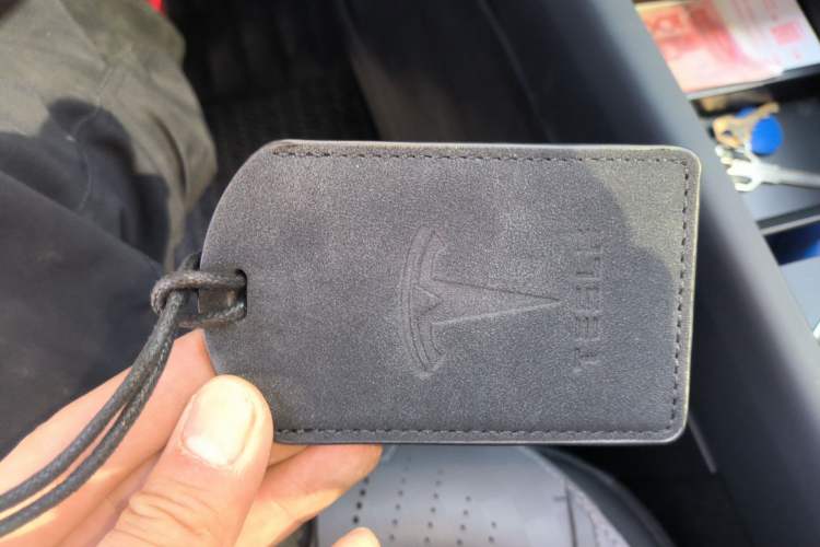 Used Tesla Model Y 2025 Rear-Wheel-Drive Version