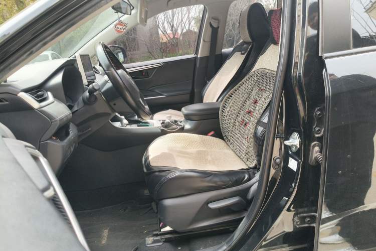 Used Toyota Wildlander 2022 Updated Version 2.0L CVT Two-Wheel Drive Leading Edition Left Front Seat